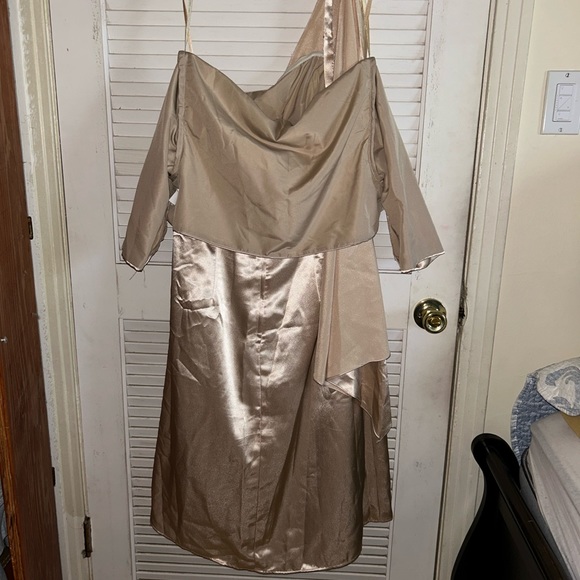 Mary’s Bridals Modern Maid Collection Dress with jacket and small purse - Picture 2 of 12